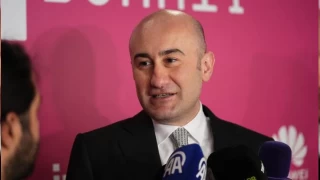 Yücel'den Serdar Topraktepe'ye güvenoyu