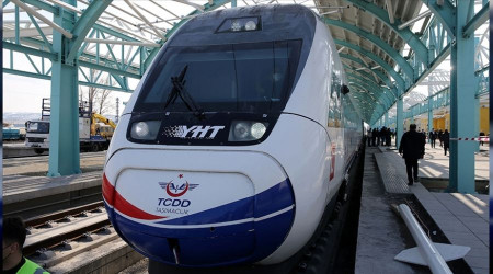 Yüksek hızlı tren biletlerine zam geldi