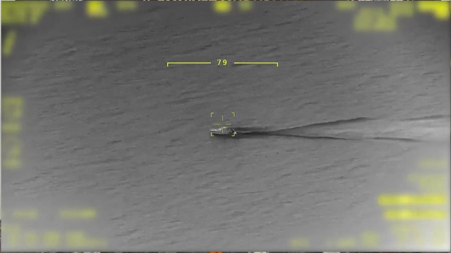 Yunanl�lar g��menleri b�yle geri itti