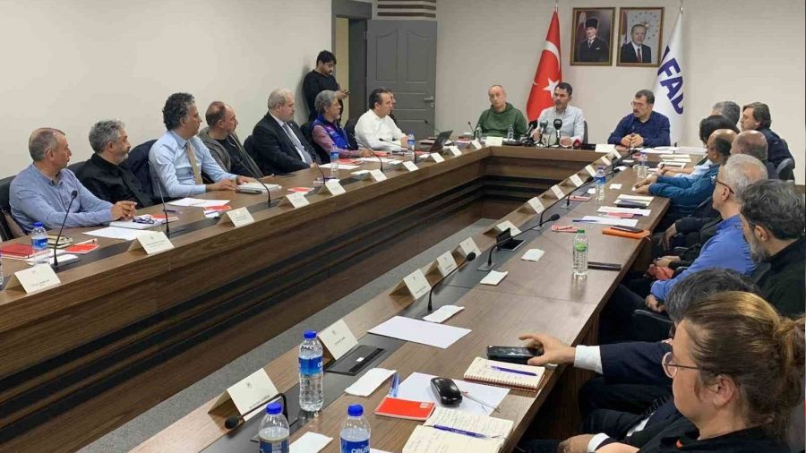 '10 binadan biri ya yıkılacak, ya da yıkık durumda'