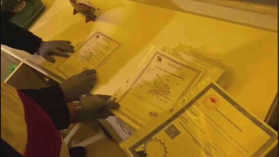 15 milyon dolarlık otele el koyan suç örgütüne operasyon