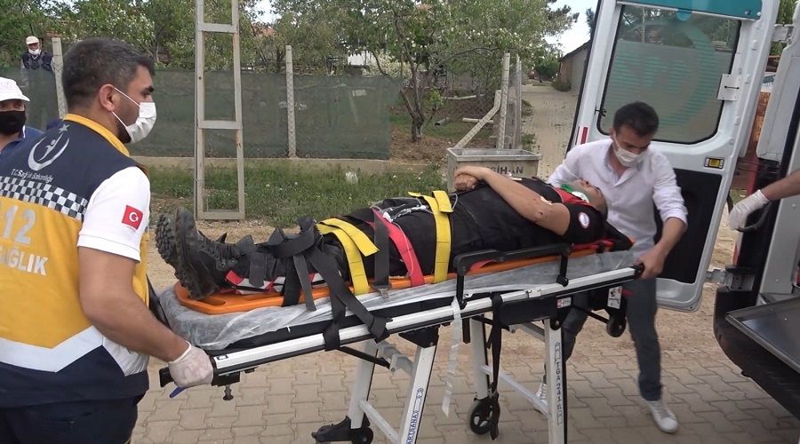 17 ya��ndaki ehliyetsiz s�r�c� polislere �arpt�