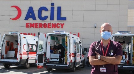 '20 ile 40 yaş arasındakiler, 100 vakanın 40'ını oluşturuyor'
