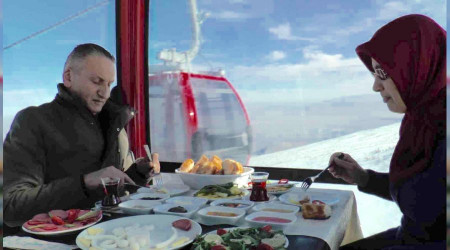 2650 metrede kahvaltı keyfi