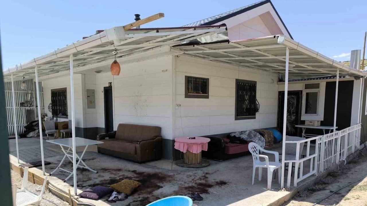 3 aile ferdini öldüren sanığa 3 kez ağırlaştırılmış müebbet