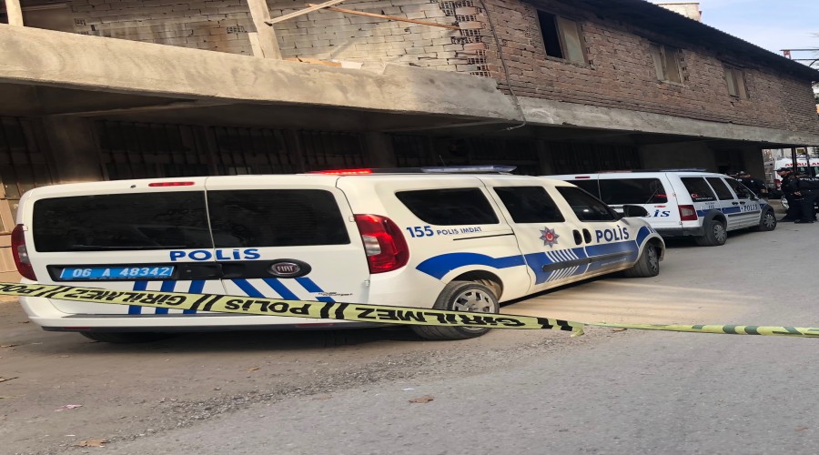 5 kutu boya için katil oldu