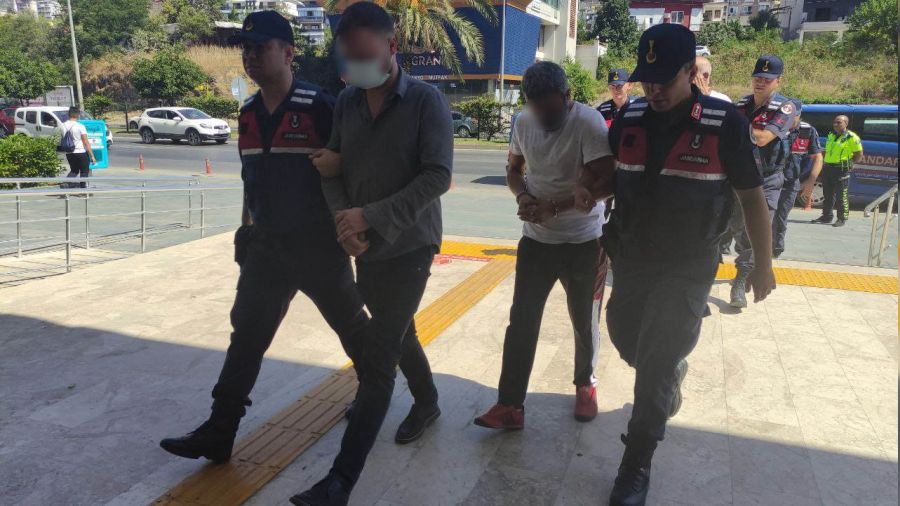 5 sahte MİT'çinin gözaltı süresi uzatıldı