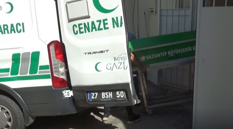 8 ya��ndaki �ocuk banyoda elektrik ak�m�na kap�larak �ld�