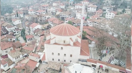 Adak cami restore edildi