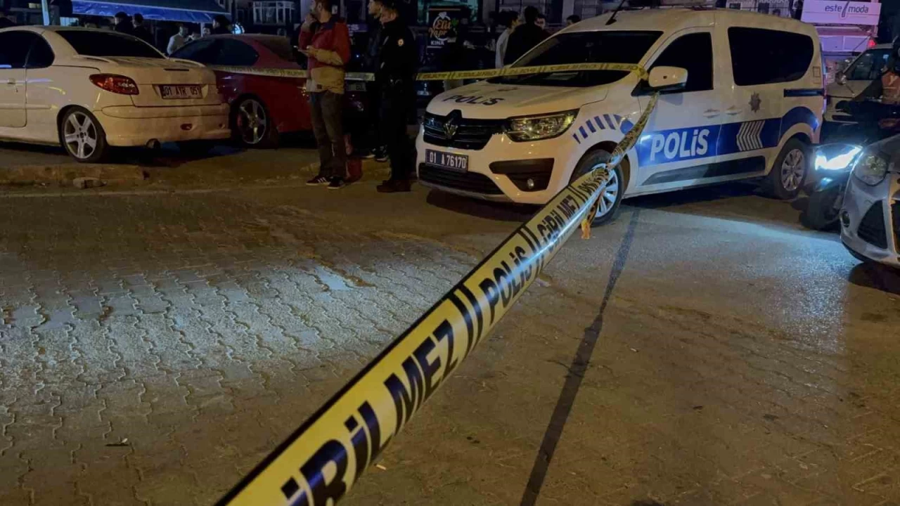 Adana'da e�lence mekan�ndan ��kan kad�n vuruldu