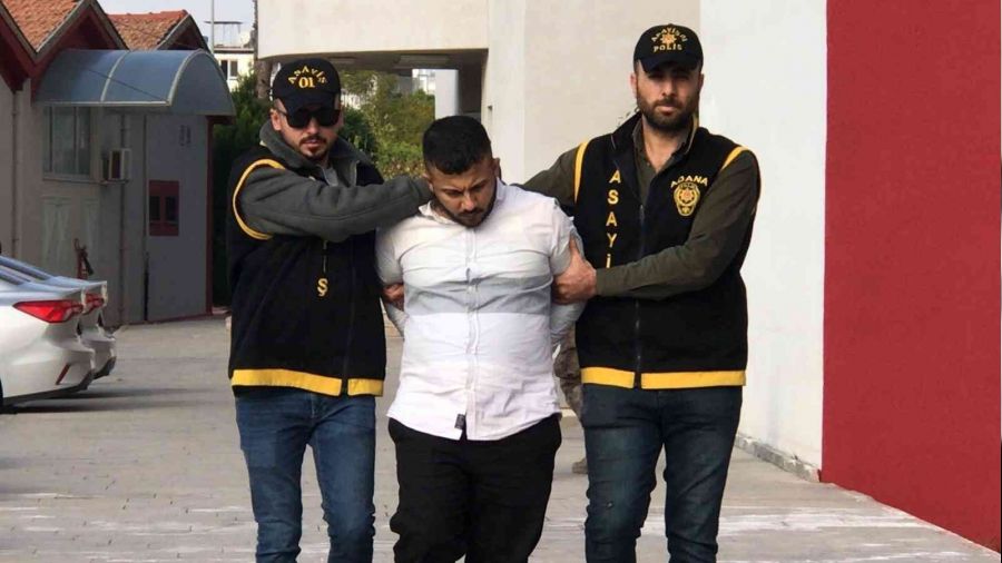 Adana'da kadın cinayeti