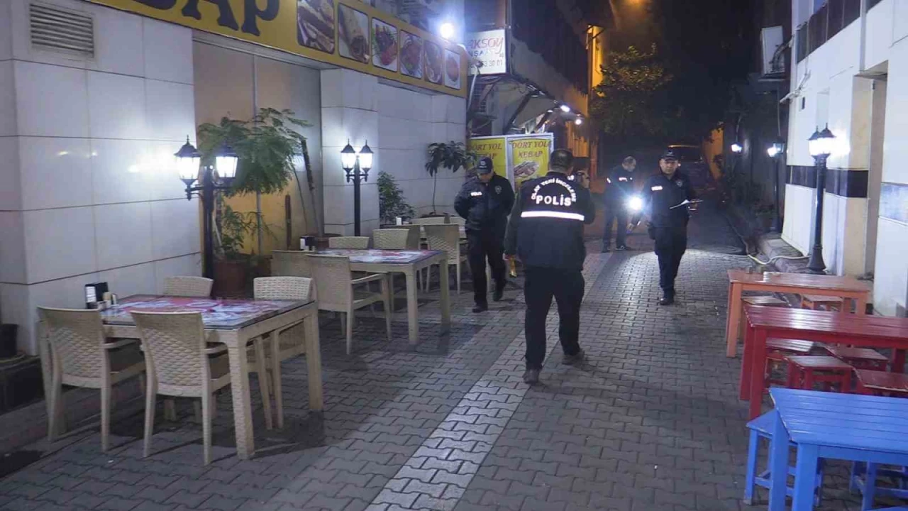 Adana'da kebapçıya silahlı saldırı: 1 ölü