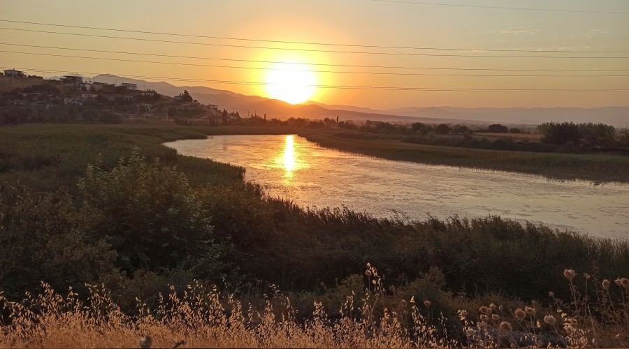 Adeta cennetten bir köşe