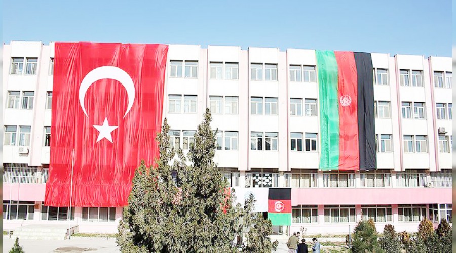 Afganistan'daki t�m FET� okullar� Maarif'e devredildi