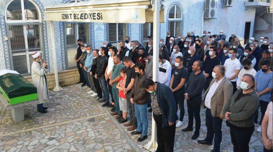 Ağabeyi adliyeye, kardeşi ise son yolculuğuna uğurlandı