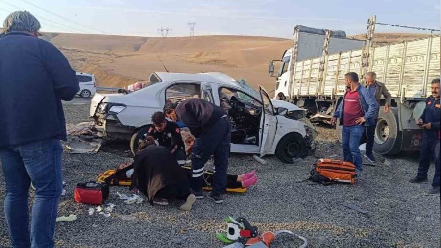 A�r�'da feci kaza: 2 �l�, 2 yaral�