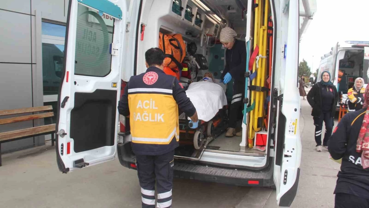 Ahrda danann teptii besici hastanelik oldu