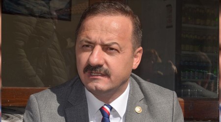 AK Parti, karargahı dağılmış parti görünümü veriyor