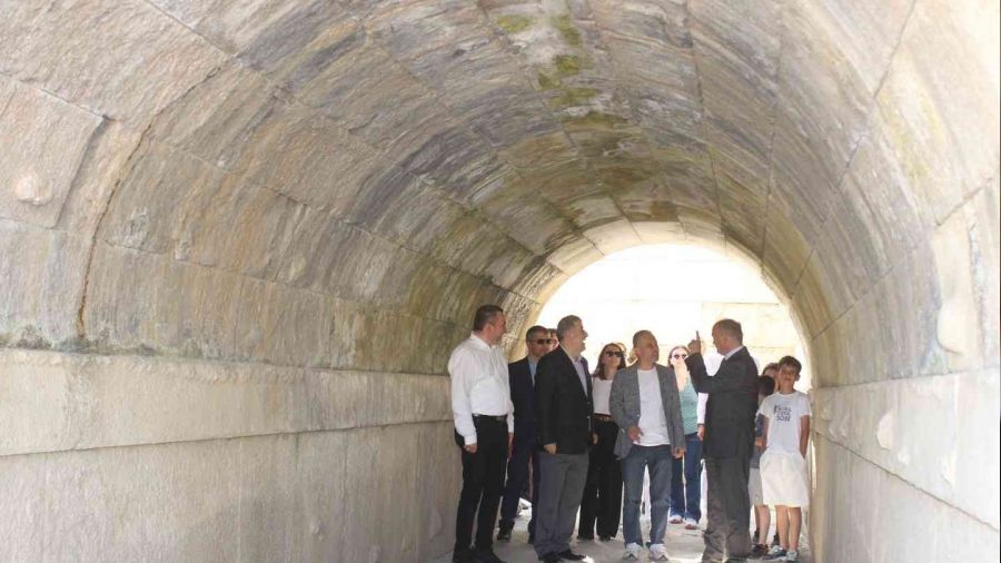 Akademisyenler antik tiyatroya hayran kaldı