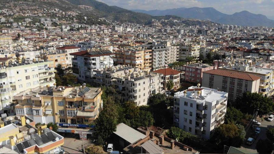 Alanya'da konut sahibi yabancılar mülklerini günlük ve aylık kiraya veriyor