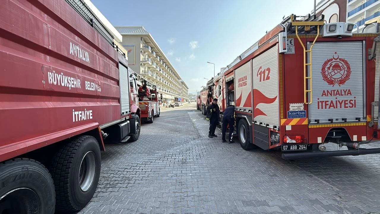 Alanya'da otelde çıkan yangın söndürüldü