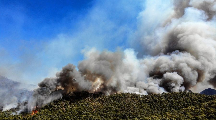Alevlere teslim olan Marmaris drone ile görüntülendi