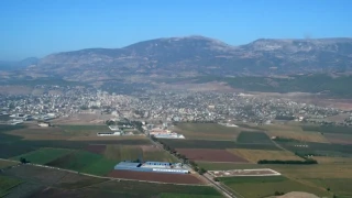 Amik Ovas��n�n kalbi K�r�khan�da tar�m