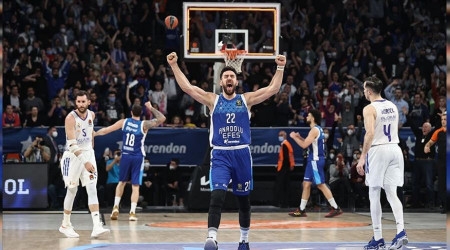 Anadolu Efes'e İtalyan konuk