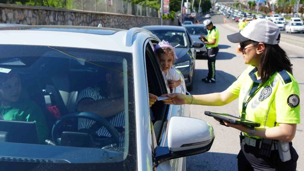Ankara'da bayram �ncesi trafik denetimleri art�r�ld�