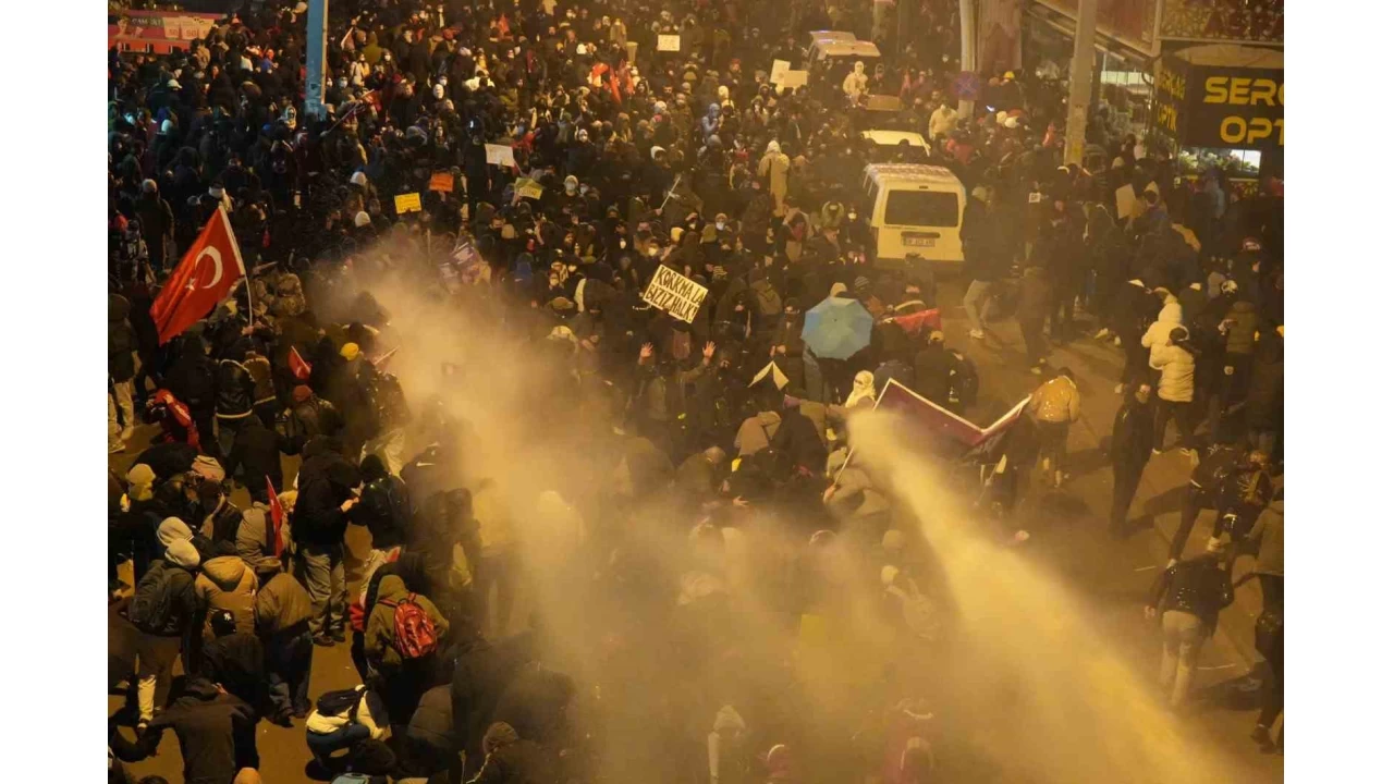 Ankara'da, Ekrem İmamoğlu'nun tutuklanması protesto edildi