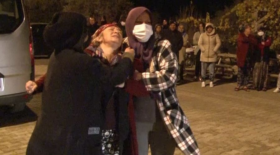 Antalya'da eski e dehet sat: 1 l, 2 yaral