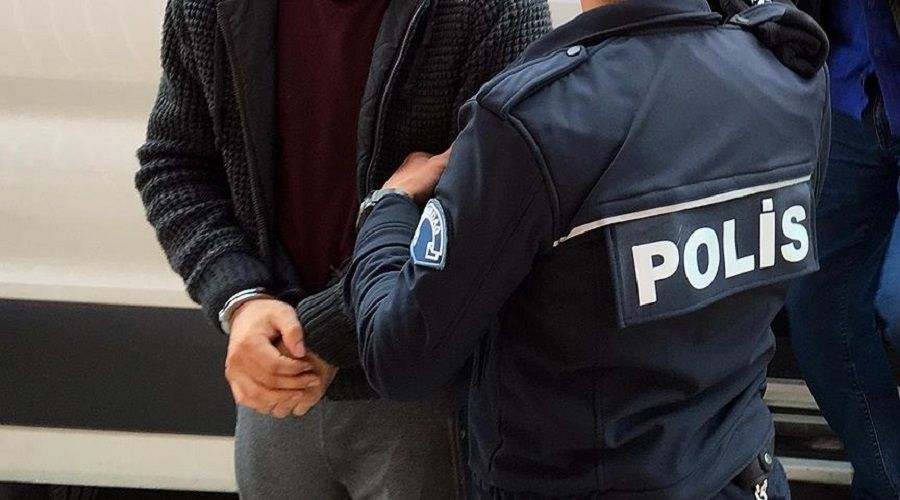 Aranan eski emniyet müdürü Ankara'da yakalandı