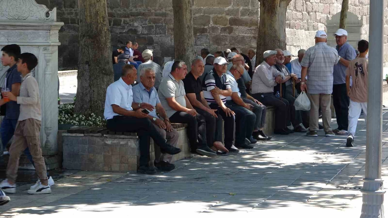 Aşırı sıcaklar insanı sinirlendiriyor