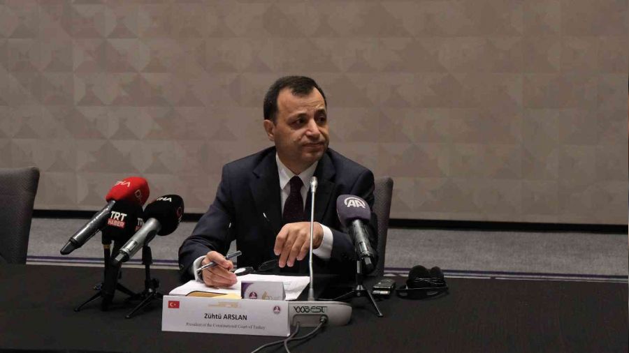 AYM Başkanı Zühtü Arslan ısrarla 'adalet' vurgusu yapmaya devam ediyor