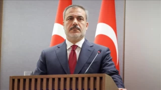 Bakan Fidan 7 ayda dünyayı 5 kez turladı