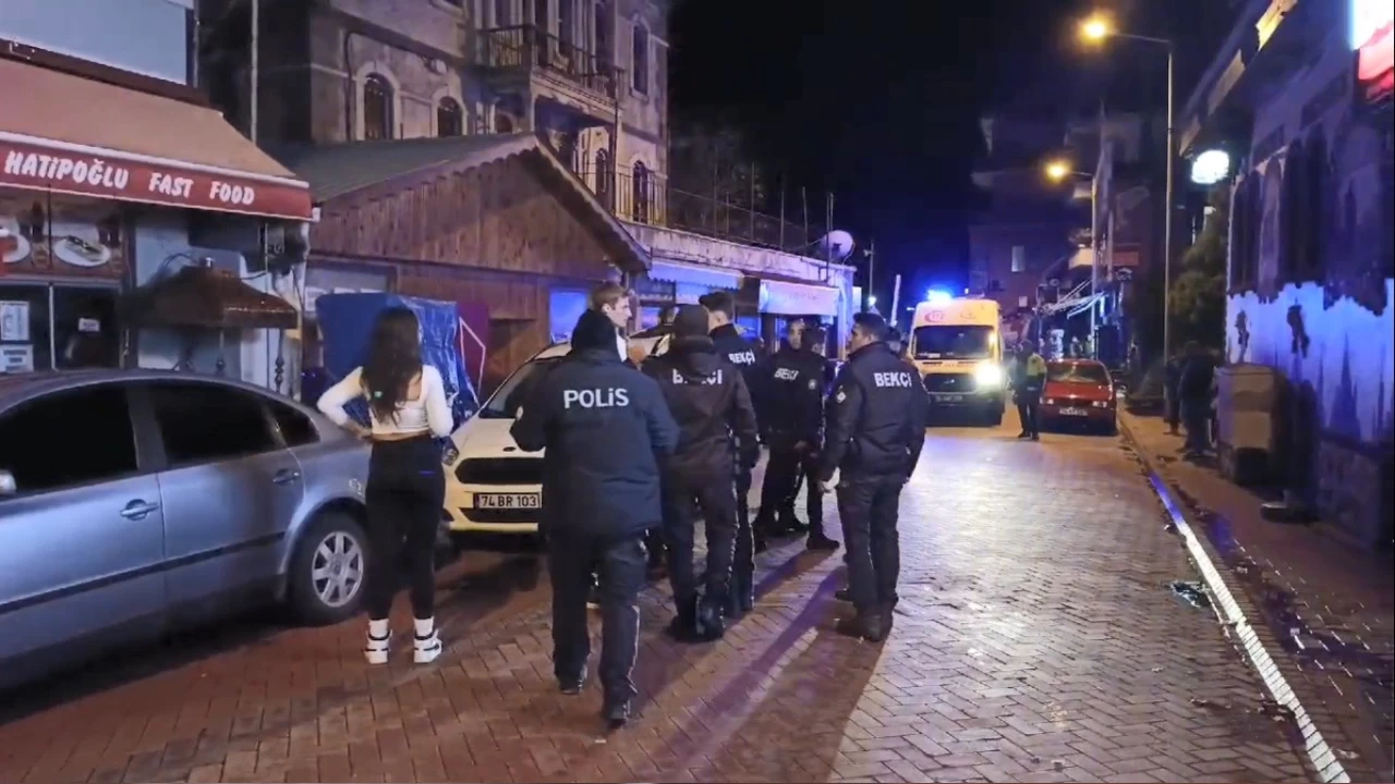 Bartın'da 'kadına bakma' kavgası: 2 yaralı