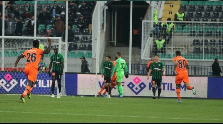 Başakşehir vites düşürdü