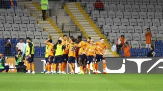 Ba�ak�ehir�den farkl� galibiyet: 4-0