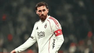 Be�ikta�, Hakan �alhano�lu'nu b�yle ikna etti