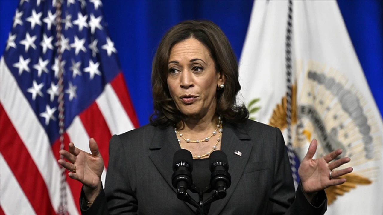 Biden'in yerine ba�kan aday� olmas� beklenen Harris'ten a��klama