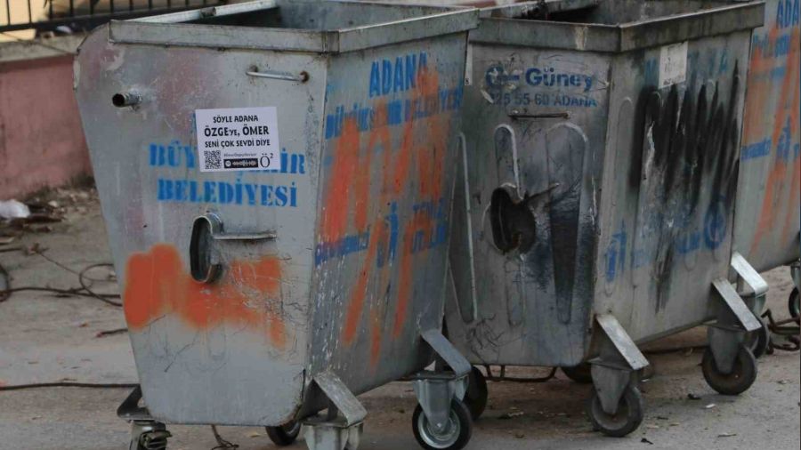 Bir kamyon gül gönderdi, dönüş olmayınca 10 bin afiş astı
