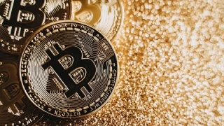 Bitcoin'in fiyatı 63 bin dolara yaklaştı