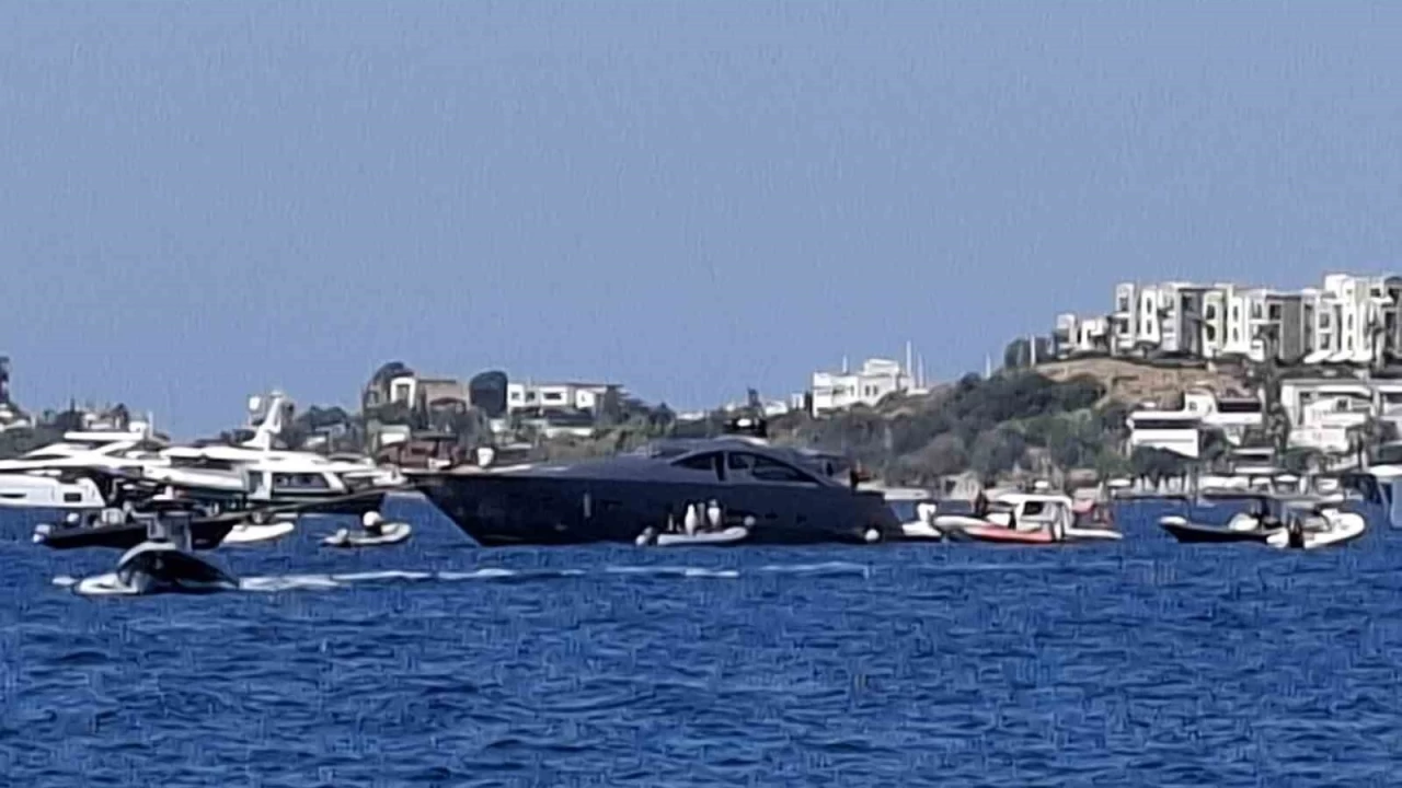 Bodrum'da milyon dolarl�k motoryatta yang�n