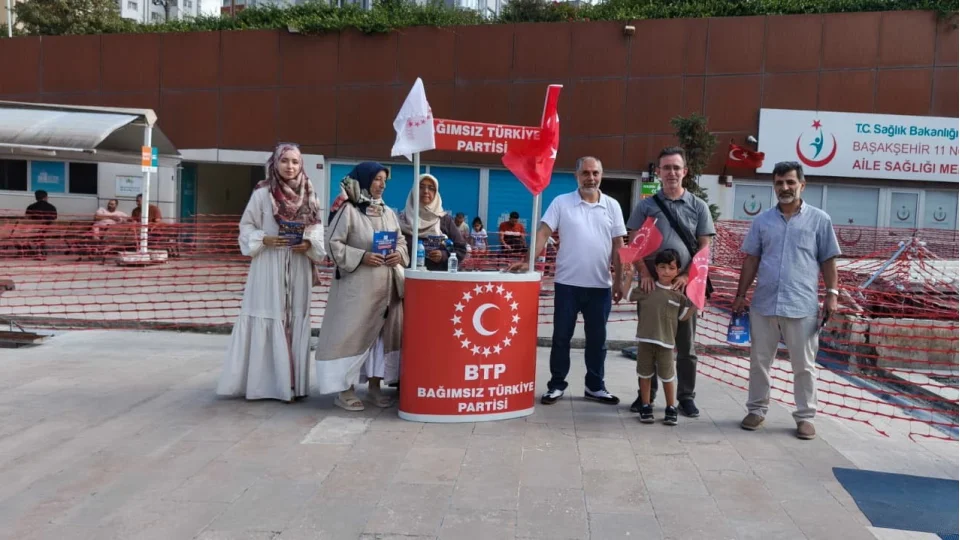 BTP Ba�ak�ehir Te�kilat� sahada vatanda�la bulu�tu: Tan�t�m ve �ye �al��mas�