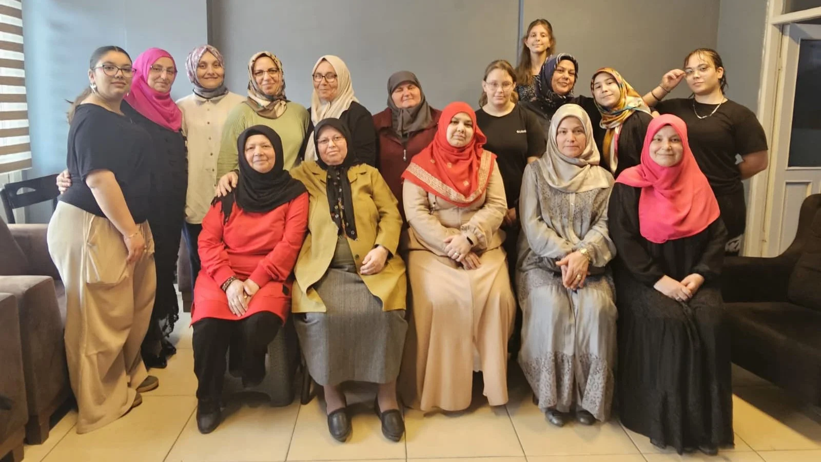 BTP D�zce Kad�n Kollar�ndan Anneler G�n��ne �zel program