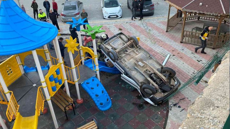 Bursa'da ocuk parknda faciadan dnld