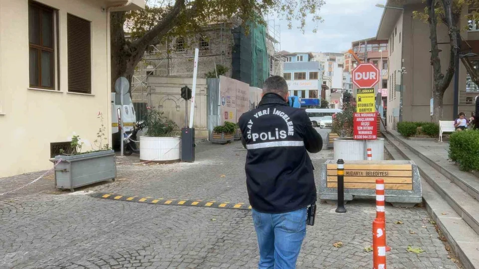 Bursa'da restorasyon alan�nda korkutan i� kazas�
