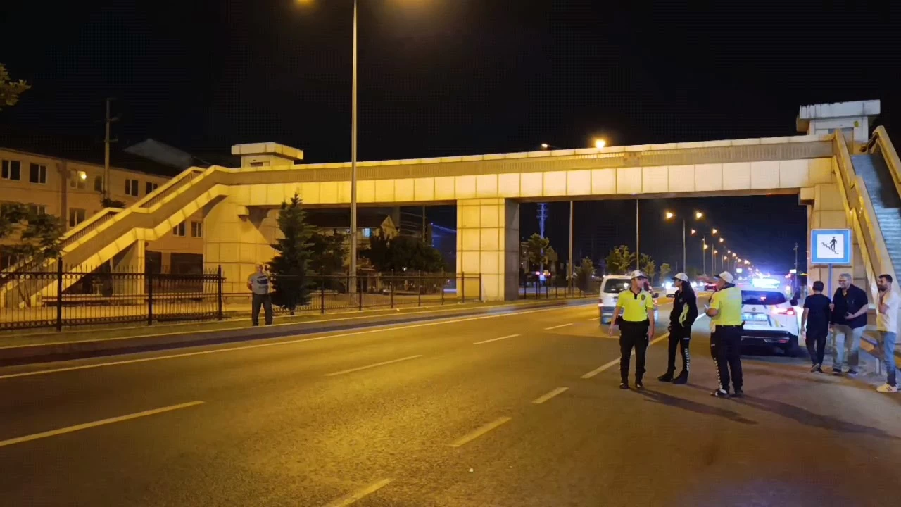 Bursa'da üst geçidi kullanmayan kadına otobüsün çarptı