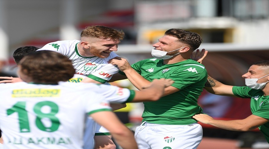 Bursaspor 3 sene sonra siftah yapt�