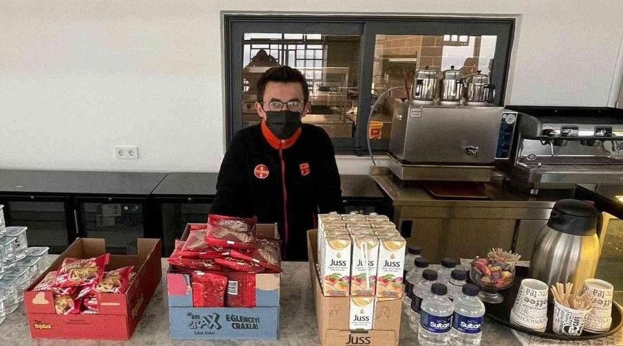 Büyükşehir'den öğrencilere ücretsiz kafeterya hizmeti